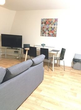 Castle Point Premier Apartment *